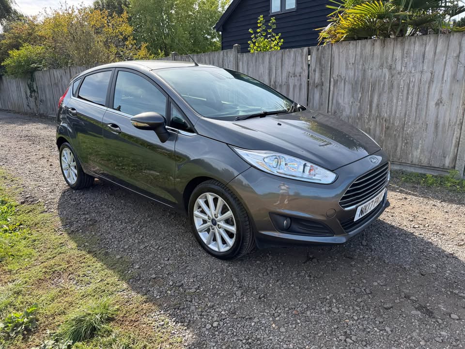 2017 Ford Fiesta photo